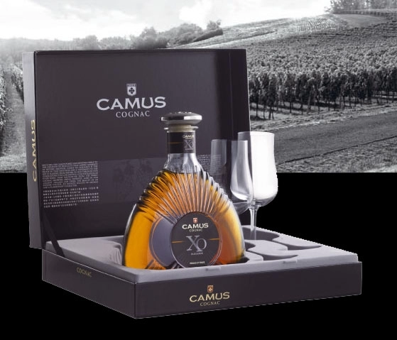 Cognac Camus Xo Elegance Set  70cl 0