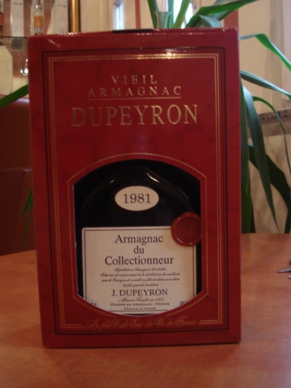 Armagnac Dupeyron Millesime 1981 0.7 L 0