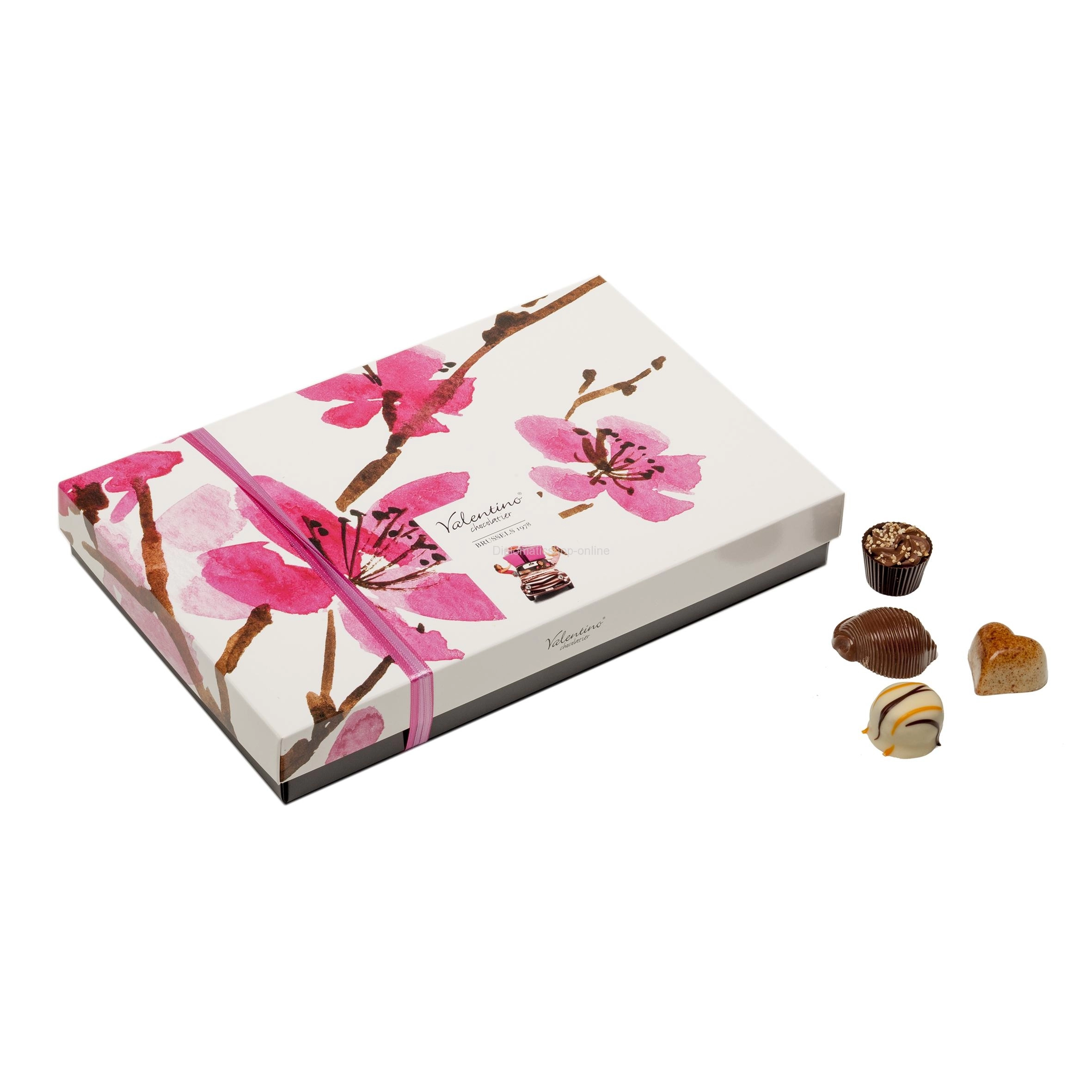 Valentino Praline Belgiene Asortate Cherry Blossom Box 225g  0