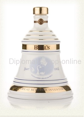 Whiskey Bell's 8yo Christmas Decanter  70cl 0